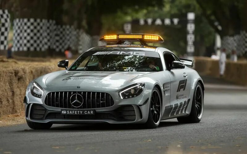 2025 car. Сейфти кар астон мартин. safety car f1 2025 mercedes. mercedes safety car amg 2025 f1. aston martin safety car 2025.