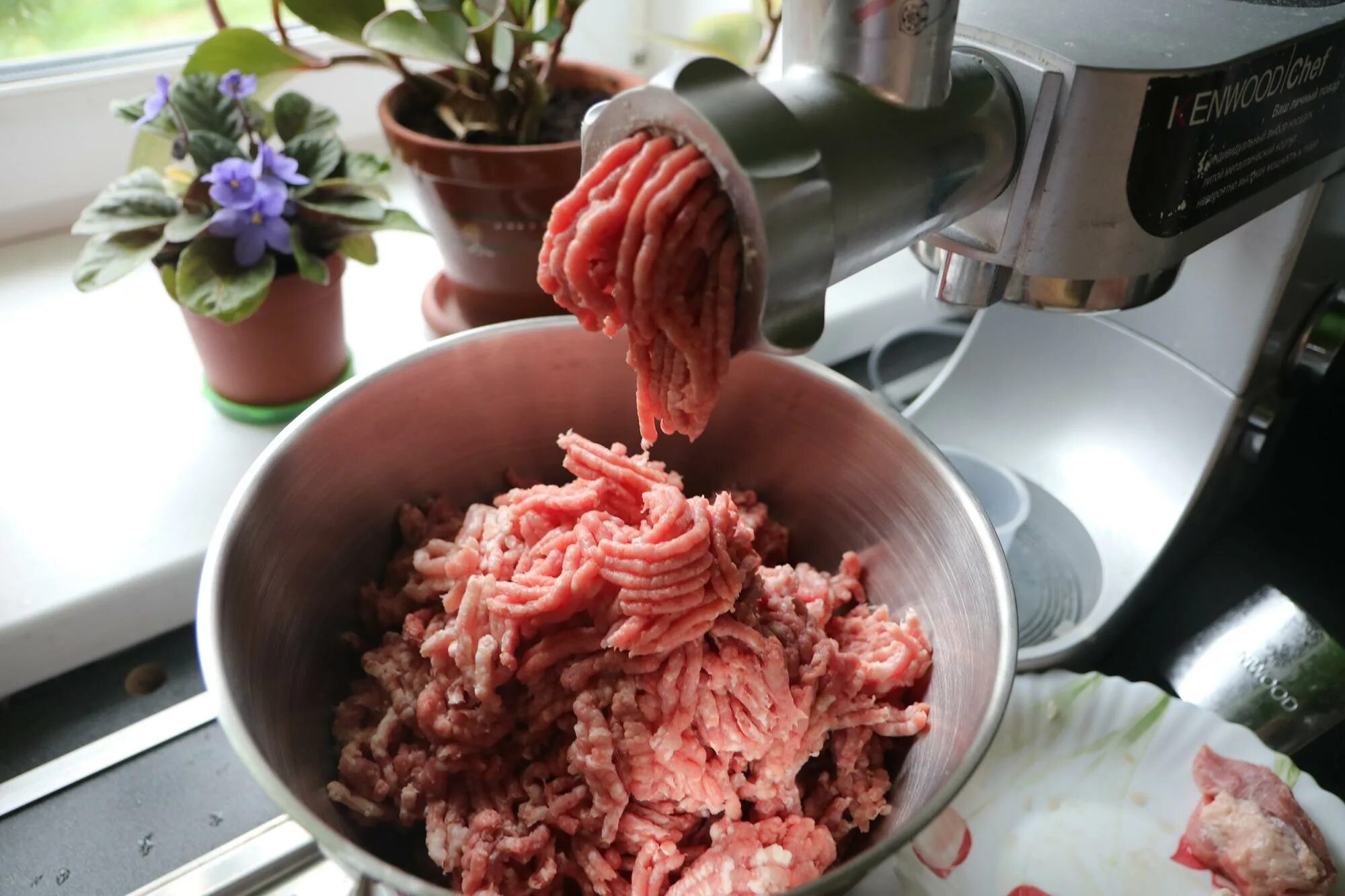 Девочку через мясорубку