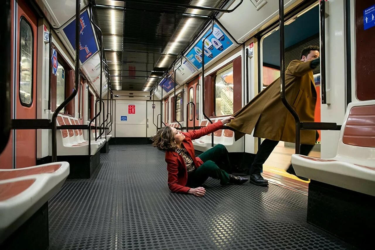 С холода 2022. С холода (1 сезон). In from the cold 2022. С холода / in from the cold (2022). Стася милославская сериал нетфликс.