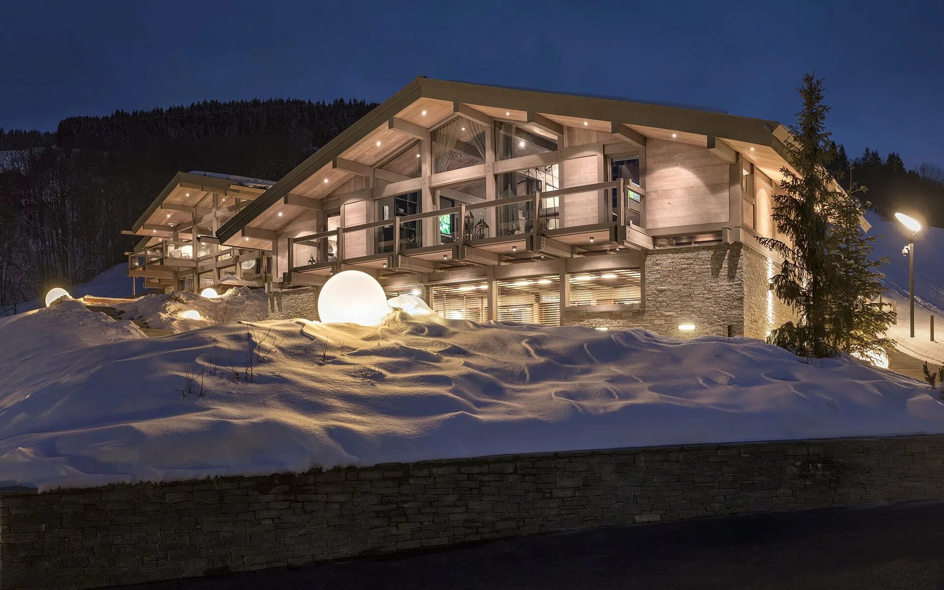 Горнолыжные кафе. Французский Шале. Chalet Mont Blanc, Megeve. Шале Межев экстерьер. Chalet Mont Blanc, Megeve Архитектор. Chalet Mont Blanc Megeve планировка.