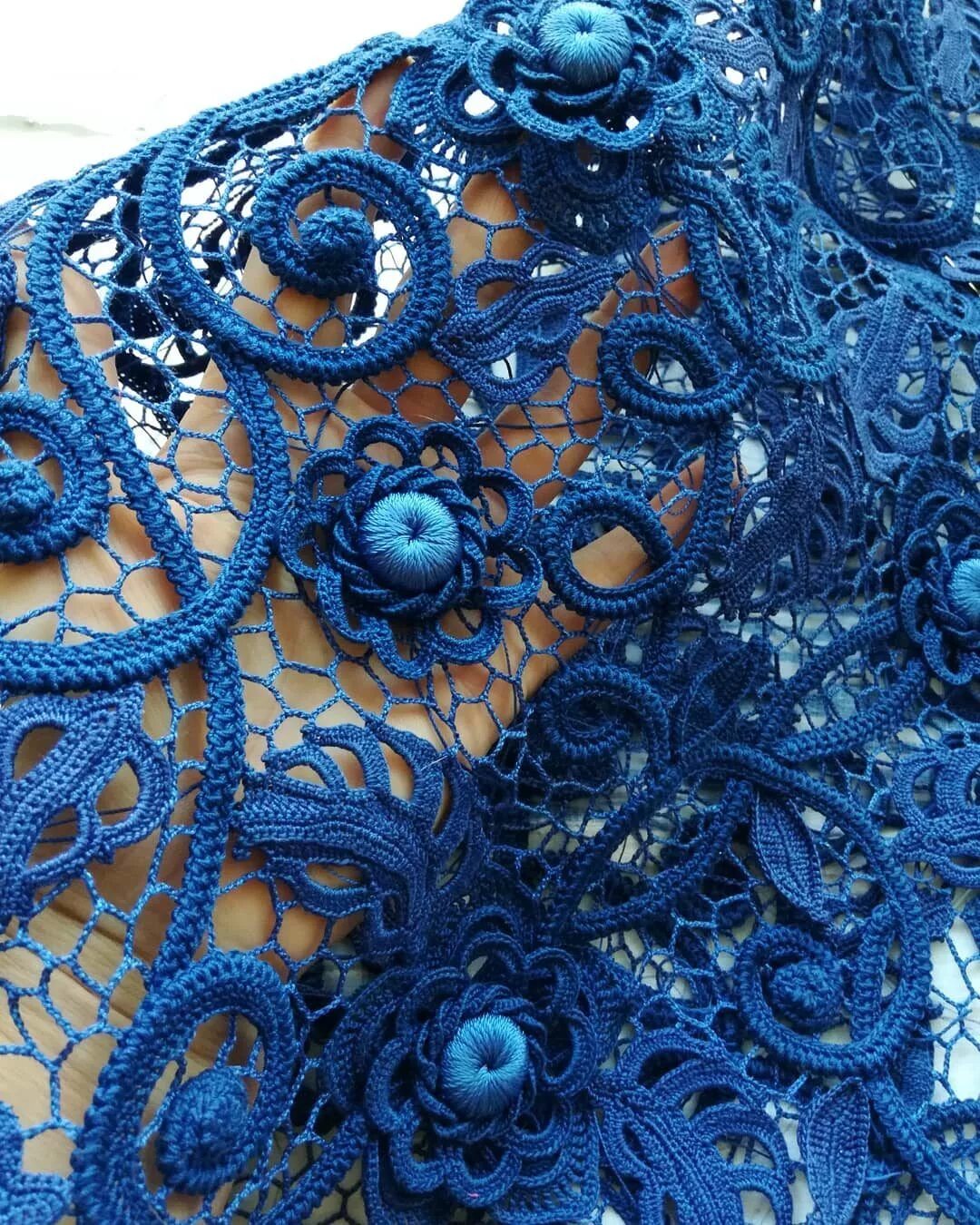 Ирландское кружево lina mushanska. Ирландское кружево annora irish lace. Казакин ирландским кружевом. Платье в стиле ирландского кружева. Кофточки в стиле ирландского кружева.