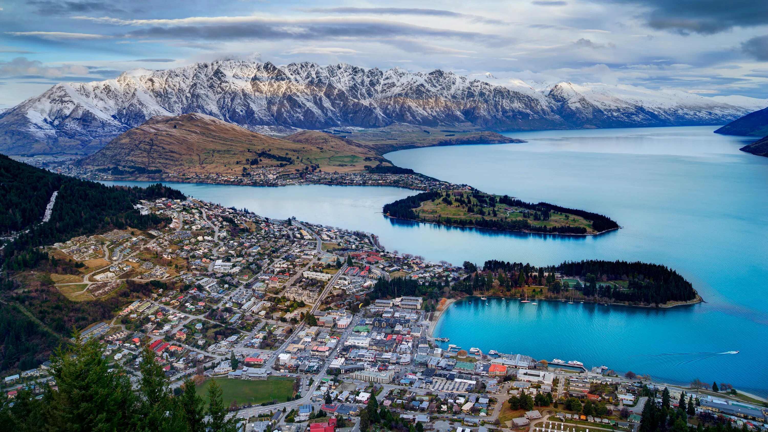 Who new zealand. Квинстаун новая Зеландия. Куинстаун (новая Зеландия) города новой Зеландии. Квинстаун Австралия. Куинстаун (Тасмания).