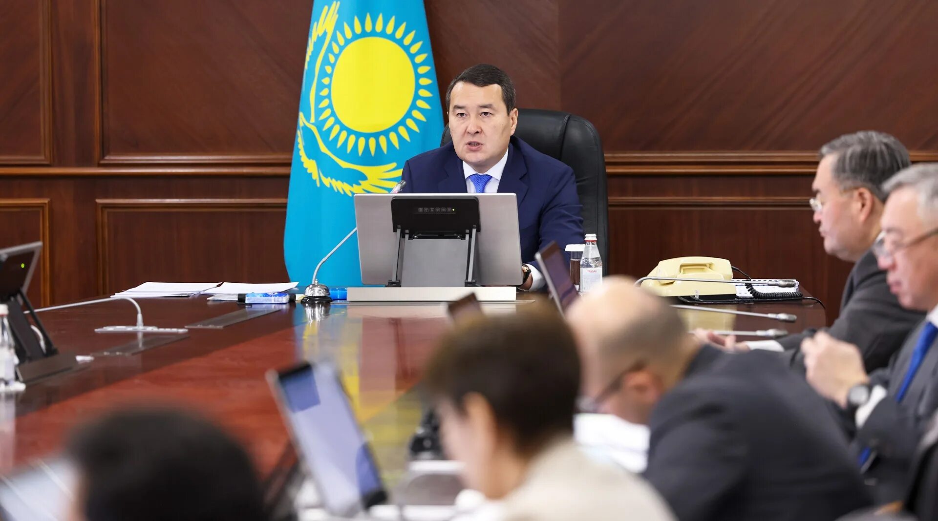 Казахстан экономика 2022 года. Совещание Казахстан. Бектенов премьер министр