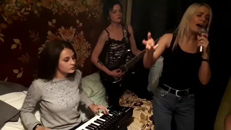 Песня фантазер в исполнении девушки. Фантазер поют две девушки. фантазер девушки поют. threegirls band — фантазер супер кавер. фантазёр поют девушки на свадьбе.