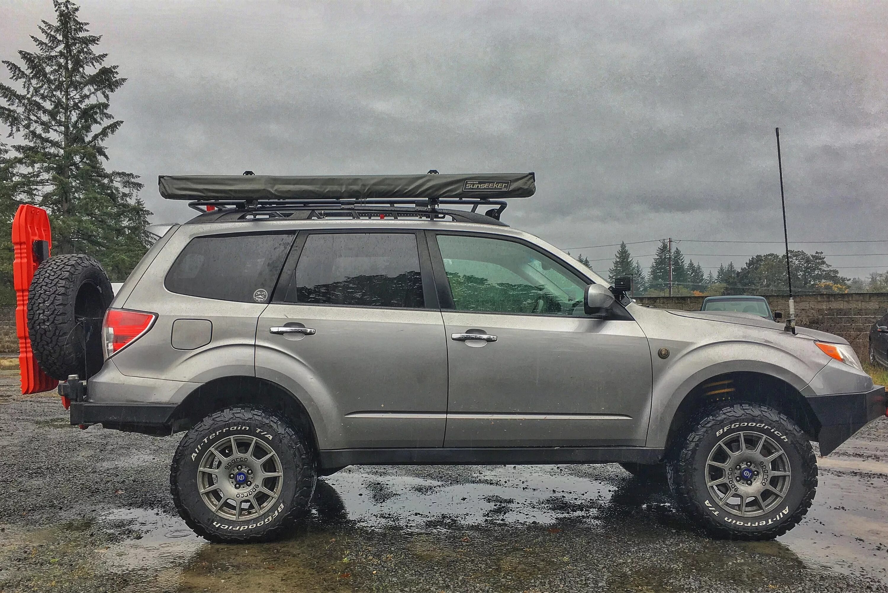 Лифт субару форестер 2014. Subaru forester sf offroad. Subaru forester sf5 off road. Лифт субару форестер sf5. Субару форестер 2 лифт.