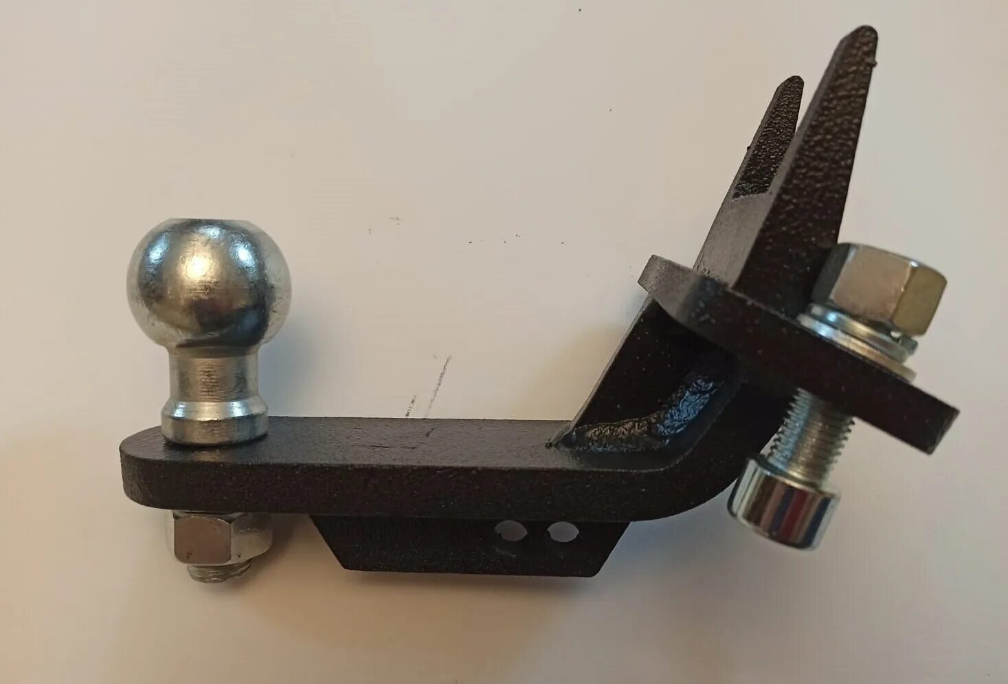 Фаркоп на дискавери 4 балтекс. Фаркоп дискавери. Фаркоп на дискавери 4 штатный артикул. Фаркоп дискавери. Фаркоп 3338 land rover discovery.