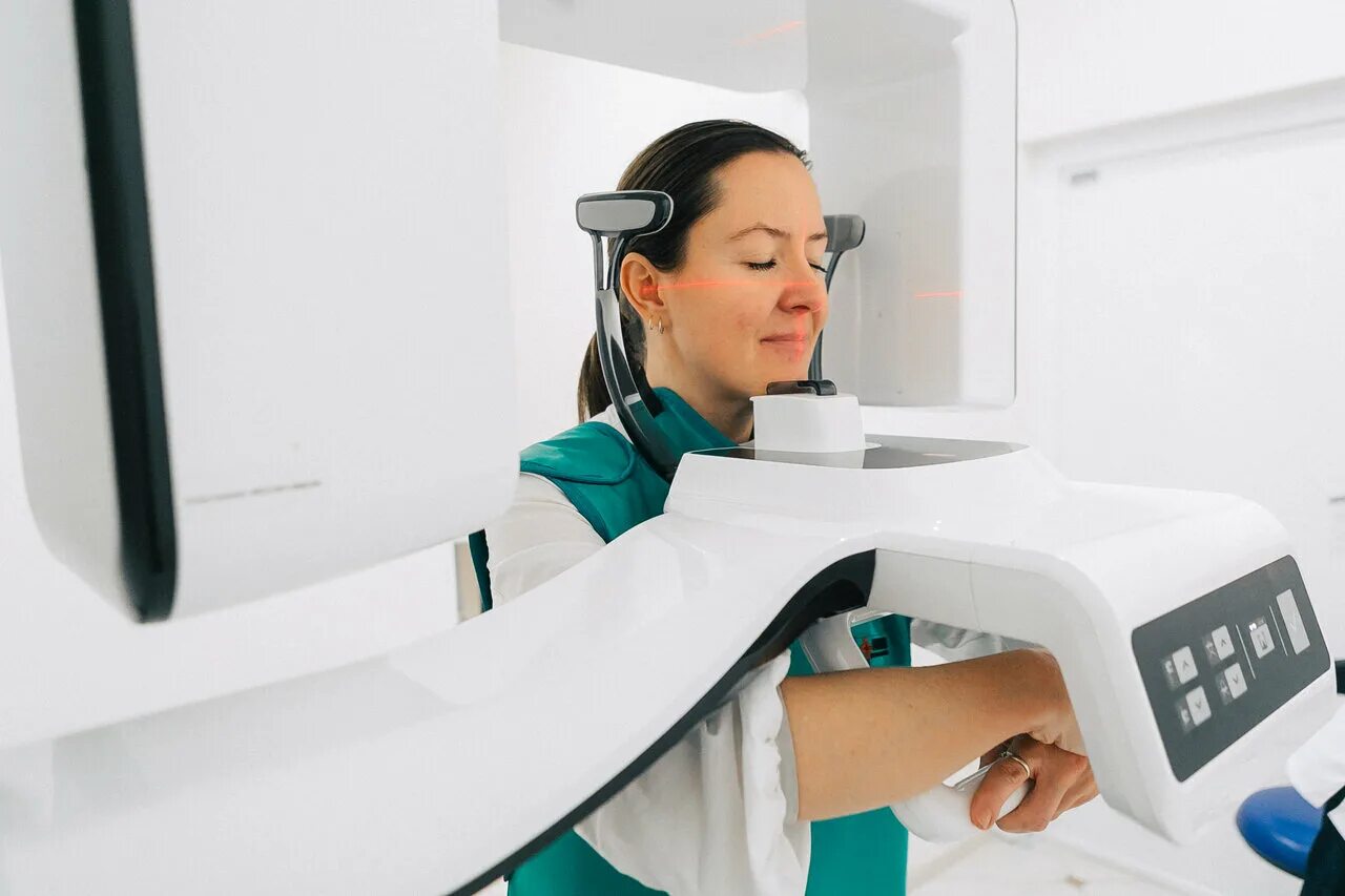 ист клиник ломоносовский 25