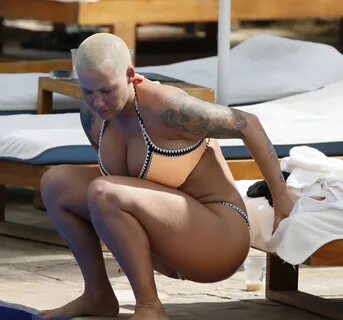 Galerie: Průkopnice velkých zadků Amber Rose ukázala světu svého BOBŘÍKA: T...