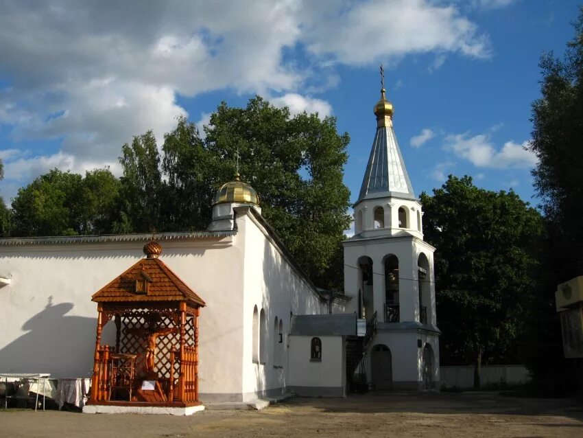 Успенский монастырь новомосковск. Свято-Успенский монастырь (Новомосковск). Новомосковск Успенский мужской монастырь. Мужской монастырь в Новомосковске Тульской области. Успенский монастырь в Новомосковске Тульской области.