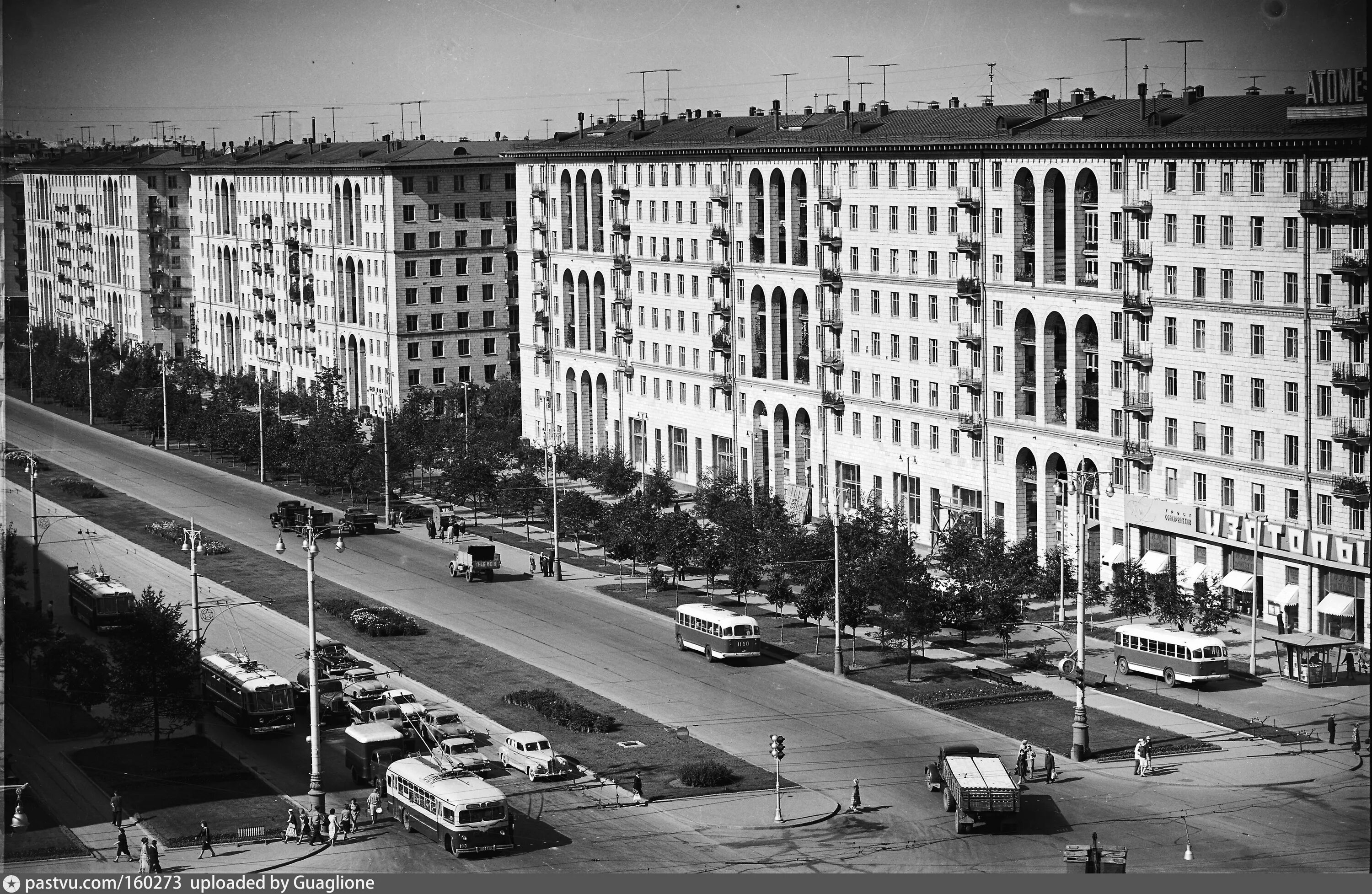 Как назывался ленинский проспект. Ленинский проспект 1950. ленинский проспект 1957. ленинский проспект 1975. ленинский проспект в 1980 году.