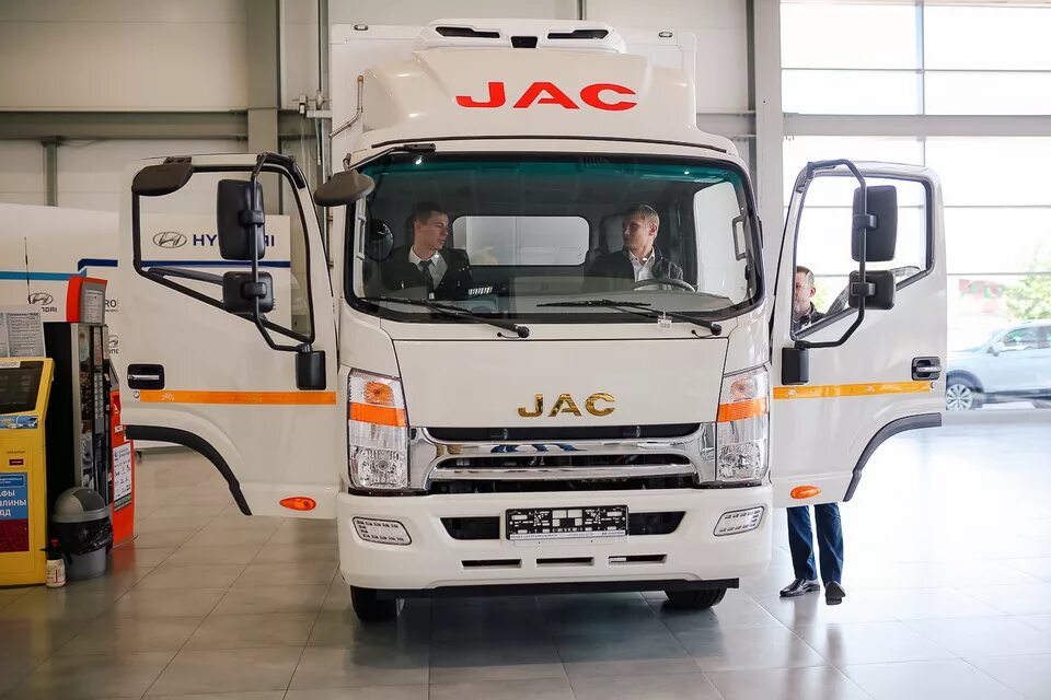 JAC n120. JAC n56 шасси. JAC 120. JAC 120 рефрижератор.