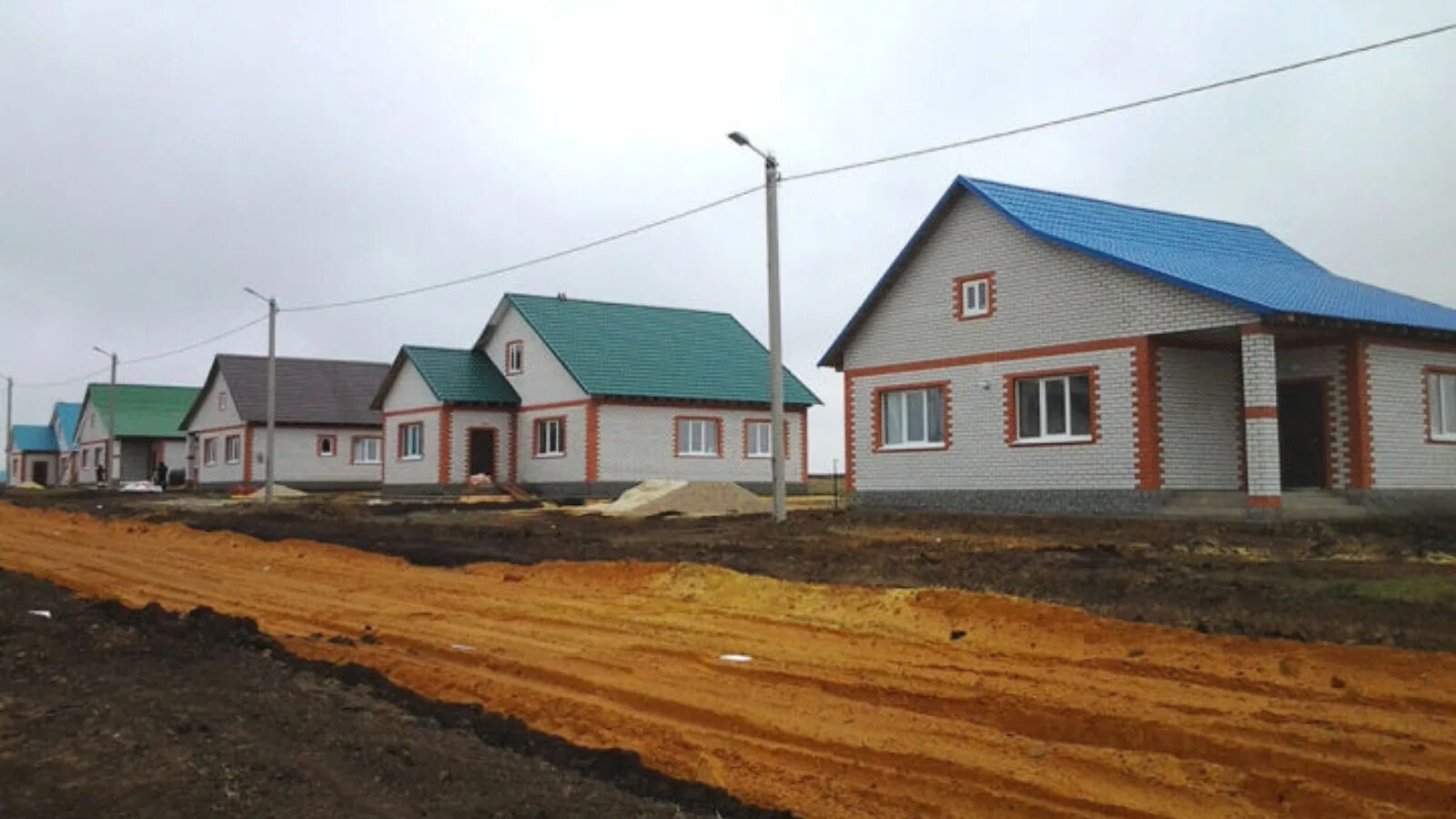 Перееду в деревню с предоставлением жилья. Стройка в деревне. Сельская застройка. Развитие сельских территорий. Инфраструктура села.