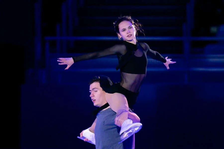 Параллельные миры с аленой бабенко. Параллельные миры зинаиды павлюченко. Параллельные миры зинаиды павлюченко. Павлюченко ходыкин. Кирстен данст параллельные миры.