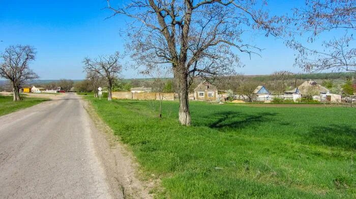 5 ивановка. Село Ивановка Приморский край Михайловский район. Ивановка Ставропольский край. Деревня Ивановка Херсонской области. Ивановка Богуславский район.