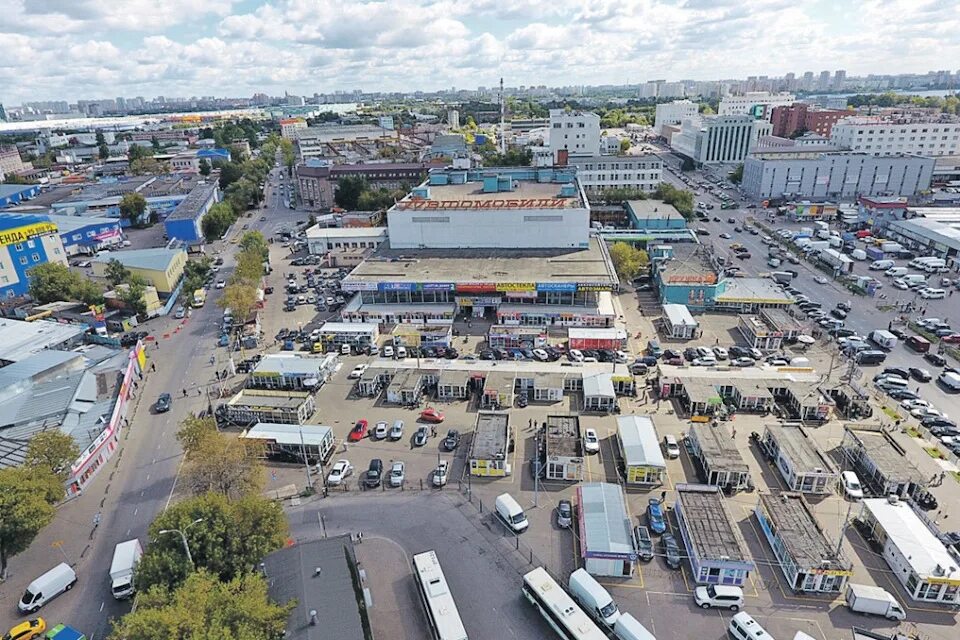 Рынок южный порт москва. Южный порт авторынок в Москве. Рынок Кожуховская Южный порт. Авторынок Кожуховская Южный порт.