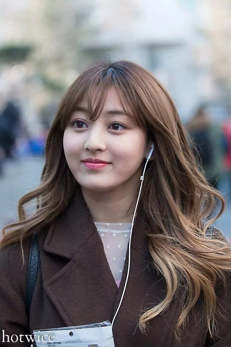 Джихе из twice. Twice Jihyo. Твайс пак Чжихе. Чжихё twice. Park Jihyo twice.