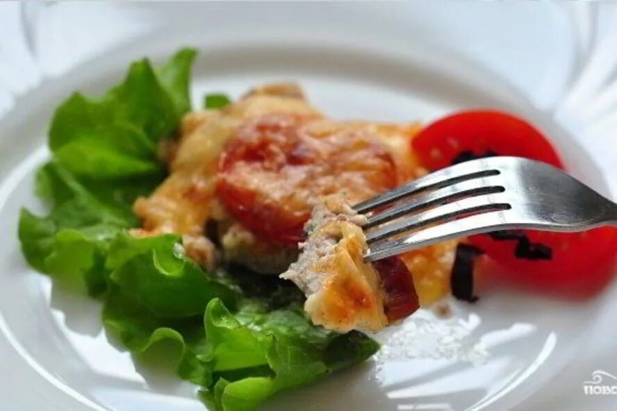Мясо по французски. Свинина по купечески с грибами. Мясо по-французски с картошкой. Мясо по французски без майонеза в духовке. Мясо по-французски в духовке без майонеза.