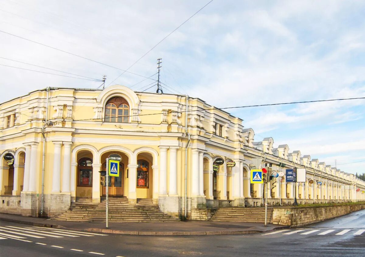 Гостиный двор пушкин. Царскосельский гостиный двор. Гостиный двор царское село. Пушкин двор. "памятник а.