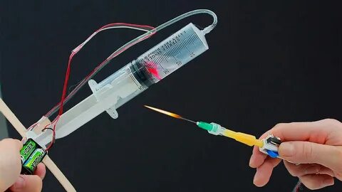 Двигатель из шприца