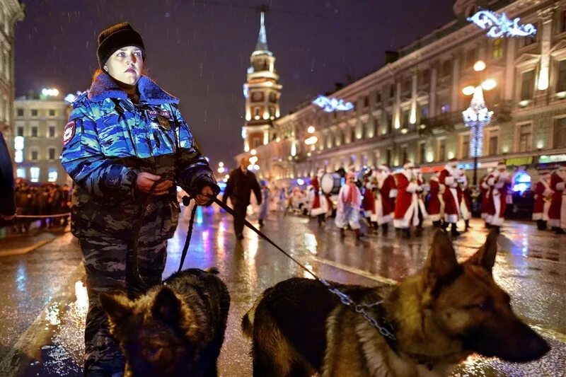 Экскурсия по невскому проспекту. Зачем по невскому ты шла. Зачем по невскому ты шла. Зачем по невскому я шла. Чай на невском проспекте.