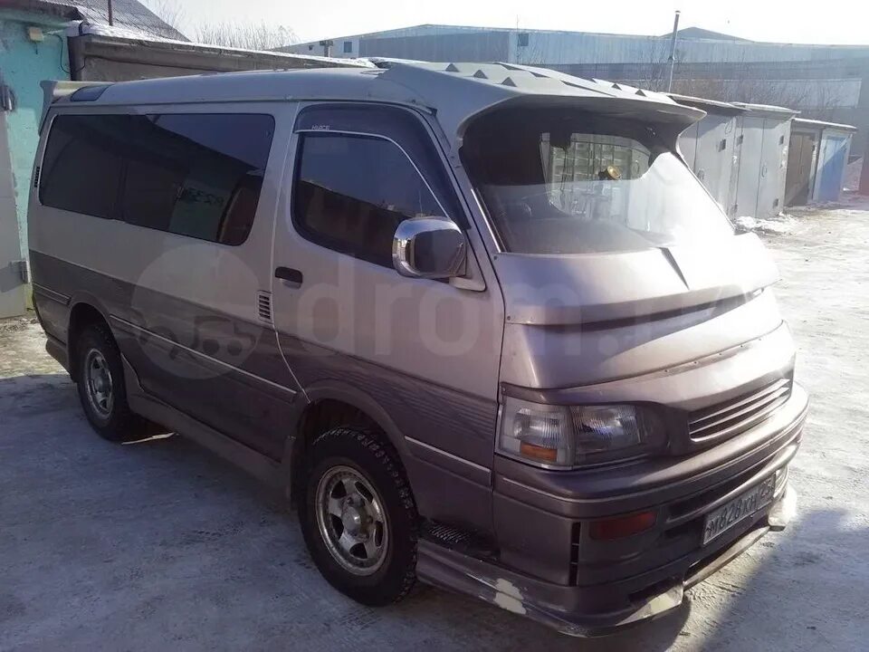 Тойота Хайс h300. Toyota Hiace зеленый h100. Тойота Хайс 1996. Тойота 1990 Хайс 2.4.