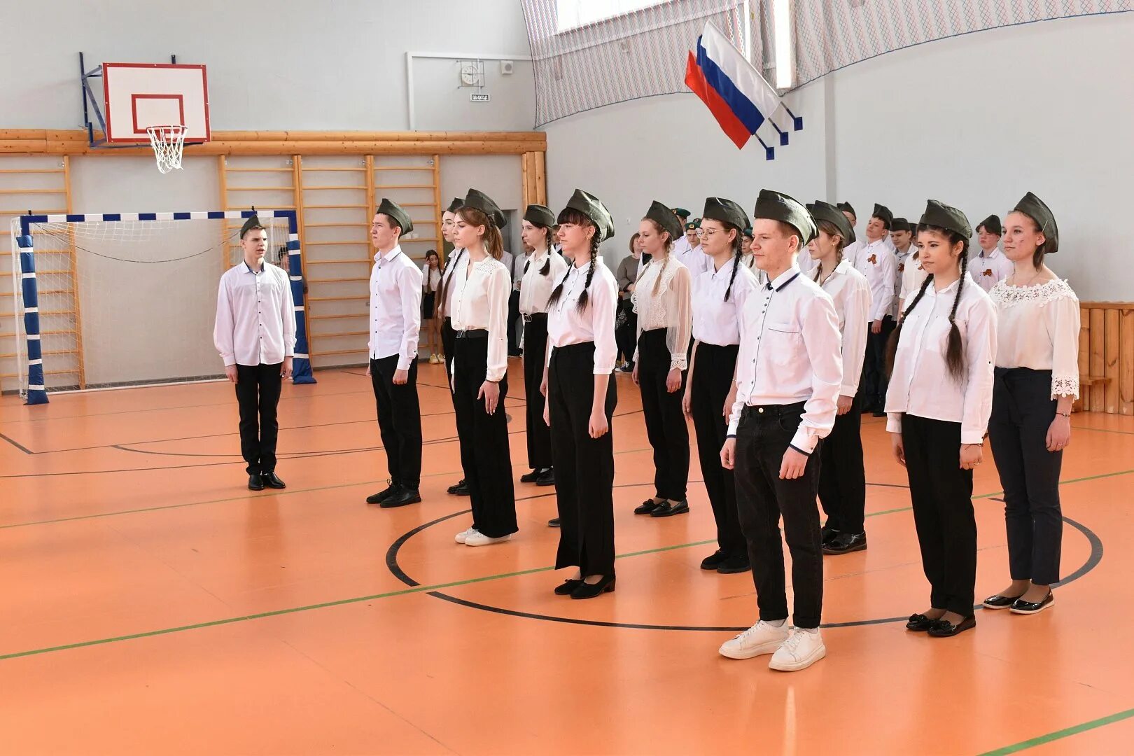 Отчет смотр строя и песни в школе. Конкурс строя и песни в школе. Смотр строя. Смотр строя и песни в школе. Смотр строя и песни 2023.