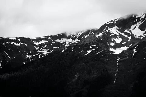 Mount black