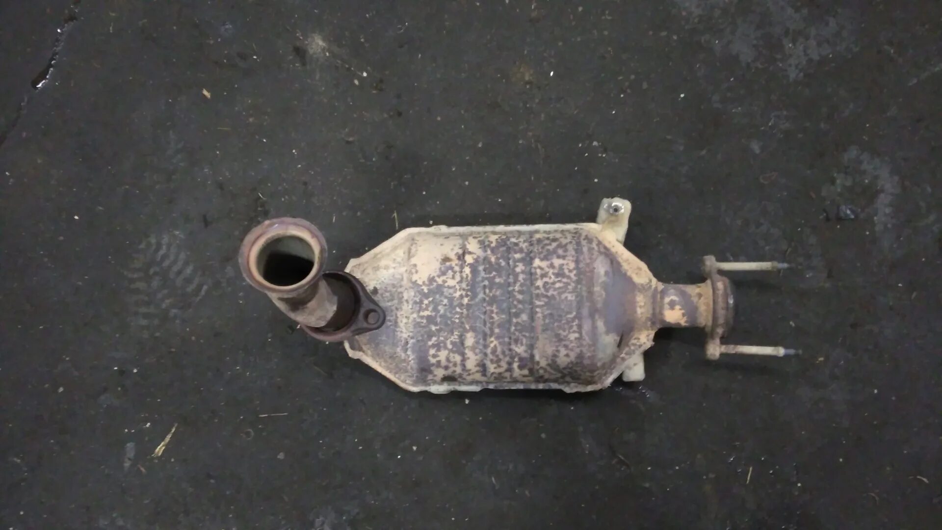 Катализатор renault megane 1. Катализатор рено клио 2 1. Катализатор рено симбол 1. 6 8. Катализатор симбол.