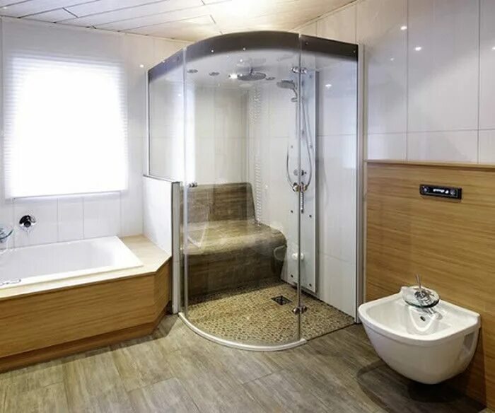 Душевая кабина минусы. Ванна с душевой кабиной Revita. Ванная комната с душевой кабинкой. Душевые в частном доме. Планировка ванной с душевой кабиной.