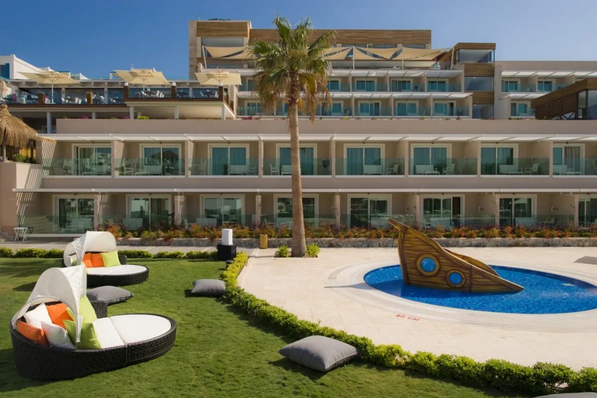 Bellazure Hotel Бодрум. Bellazure Hotel 5 Бодрум. Сентидо Белазур. Отель la Quinta by Wyndham Bodrum 4.