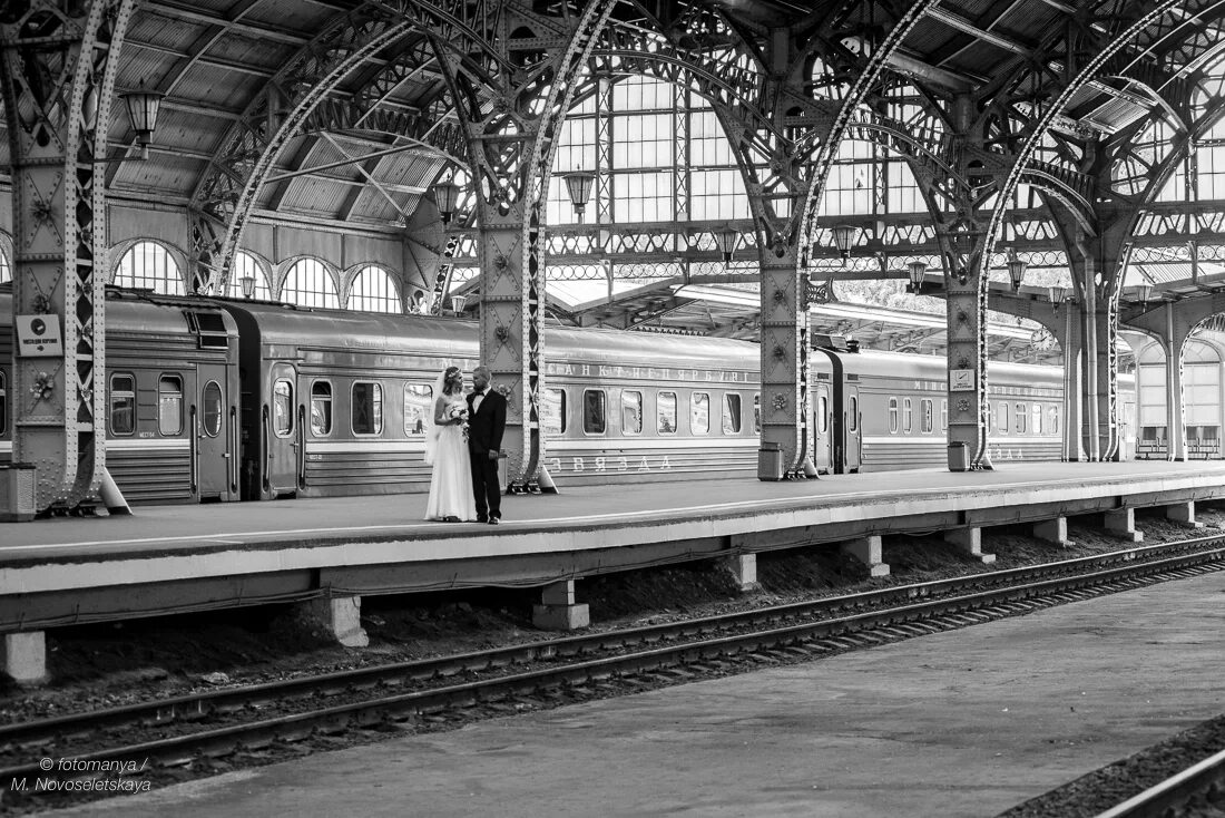 Можно ли на вокзал. Витебский вокзал перрон. Витебский вокзал 19 век. Станция Витебский вокзал. Витебский вокзал 20 век.