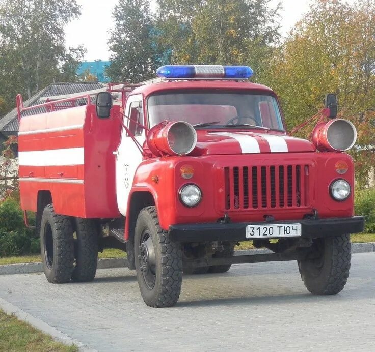 Пожарная машина ац 30. Газ 53 ац 30. Газ пожарка. Газ -53 ац-130. Газ 53 пожарный.