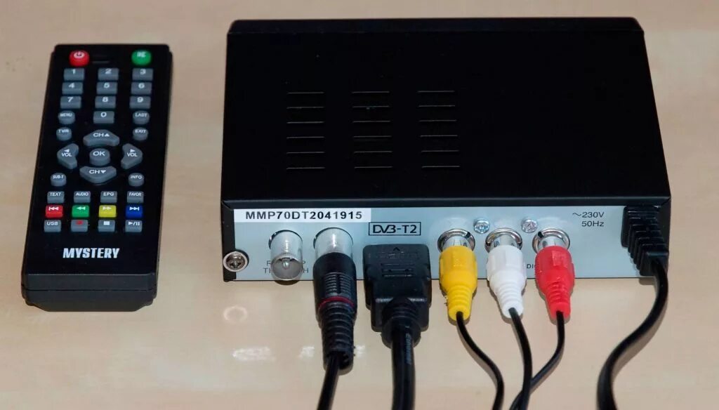 Как сделать приставку для телевизора. Приставка для цифрового телевидения dv3 t2. приставка т2 color. приставка двб т2. цифровая приставка для телевизора dvb t2 триколор.