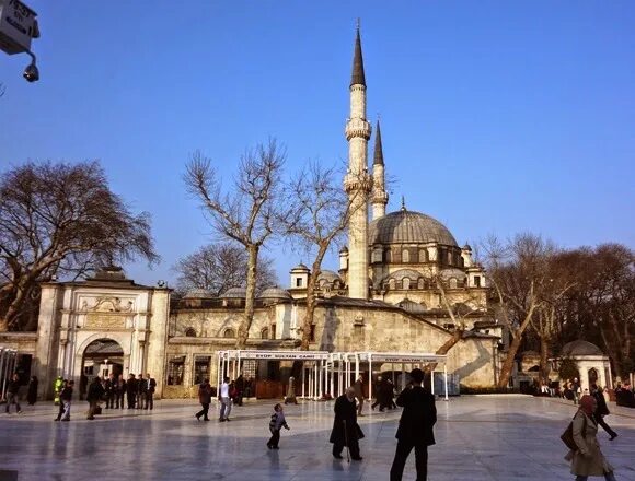 вебкамеры стамбул. бешикташ стамбул. стамбул город базар. камеры стамбула.