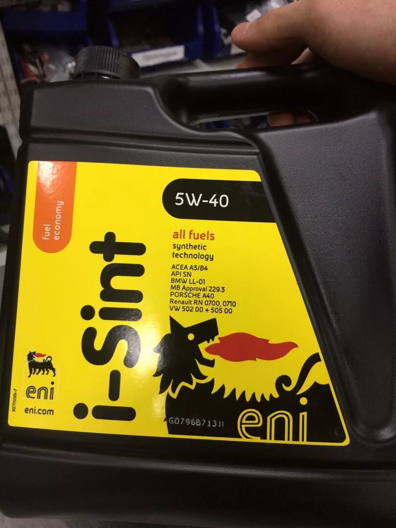 Сколько ходит масла. Eni 5w40. Масло Eni 5w40. Моторное масло Ени 5 в-40. Eni5w40isinttd4.