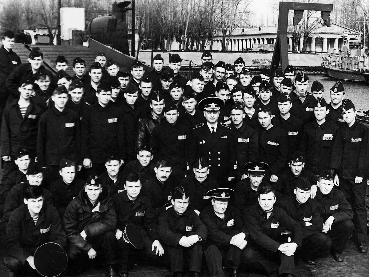 экипаж подлодки комсомолец. экипаж б-546. экипажи апл к-66. б-586 «кронштадт». экипаж подводной лодки б-33 1986-1989.