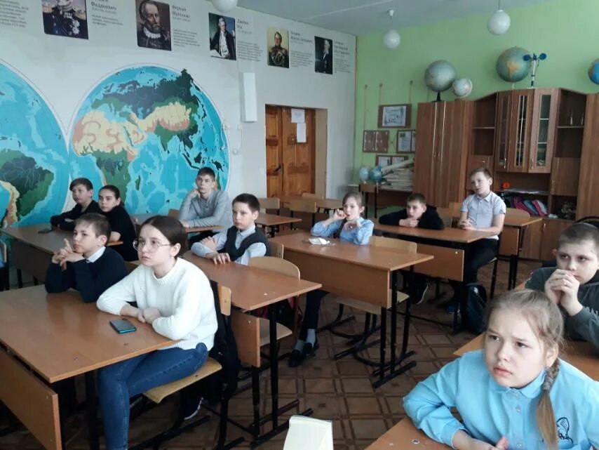 мероприятия в школе. киноуроки в школах первое дело. школьник 4 класс. школа россии. 30 школа петропавловск камчатский.