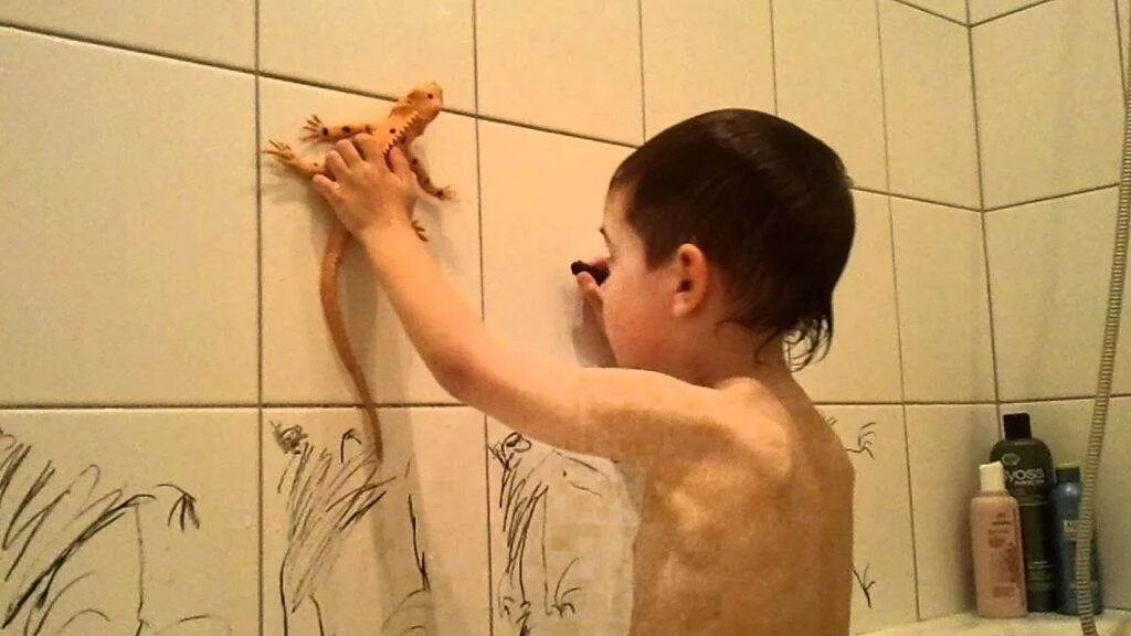 Сын увидел маму