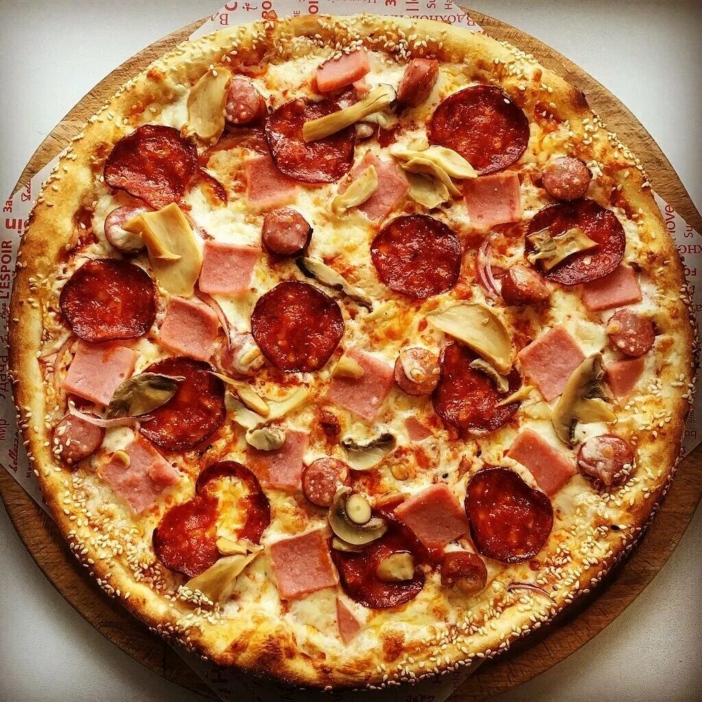 Пицца царица. Пицца ассорти мама мия. мама пицца. пиццерия щелково. pizza мия сулимова.