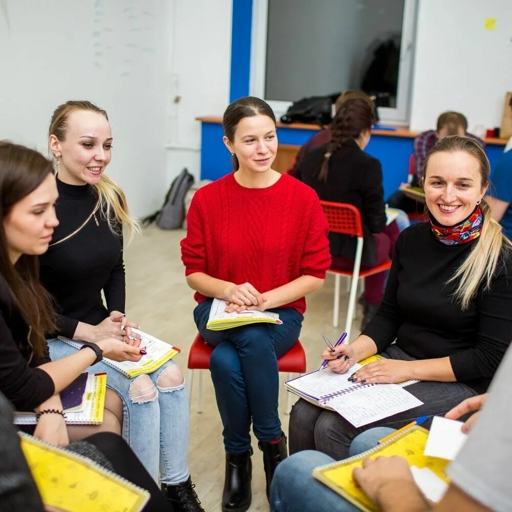 Работа в петербурге английский. Школа английского владивосток. Курсы английского. Работа в петербурге английский. English forward спб.