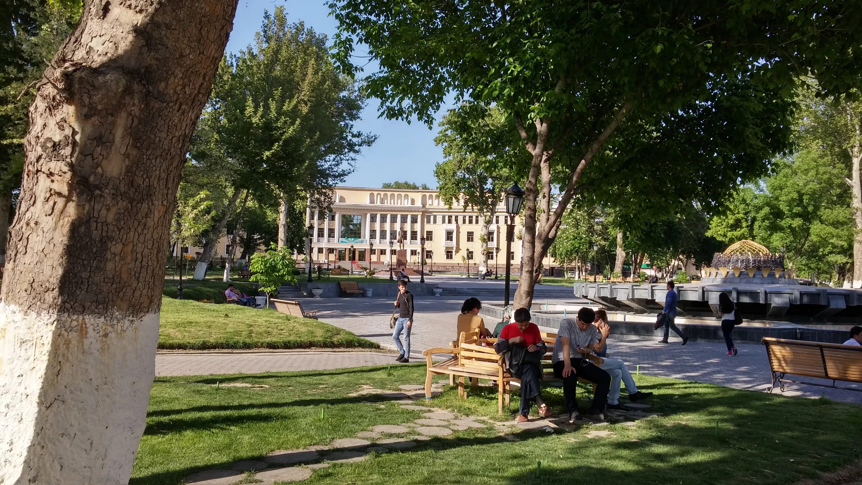 Гостиница чорсу в ташкенте ссср. Парк горького ташкент. Сельское хозяйство ташкента. Самарканд аэропорт 1970. Прокуратура узбекистана ташкент.