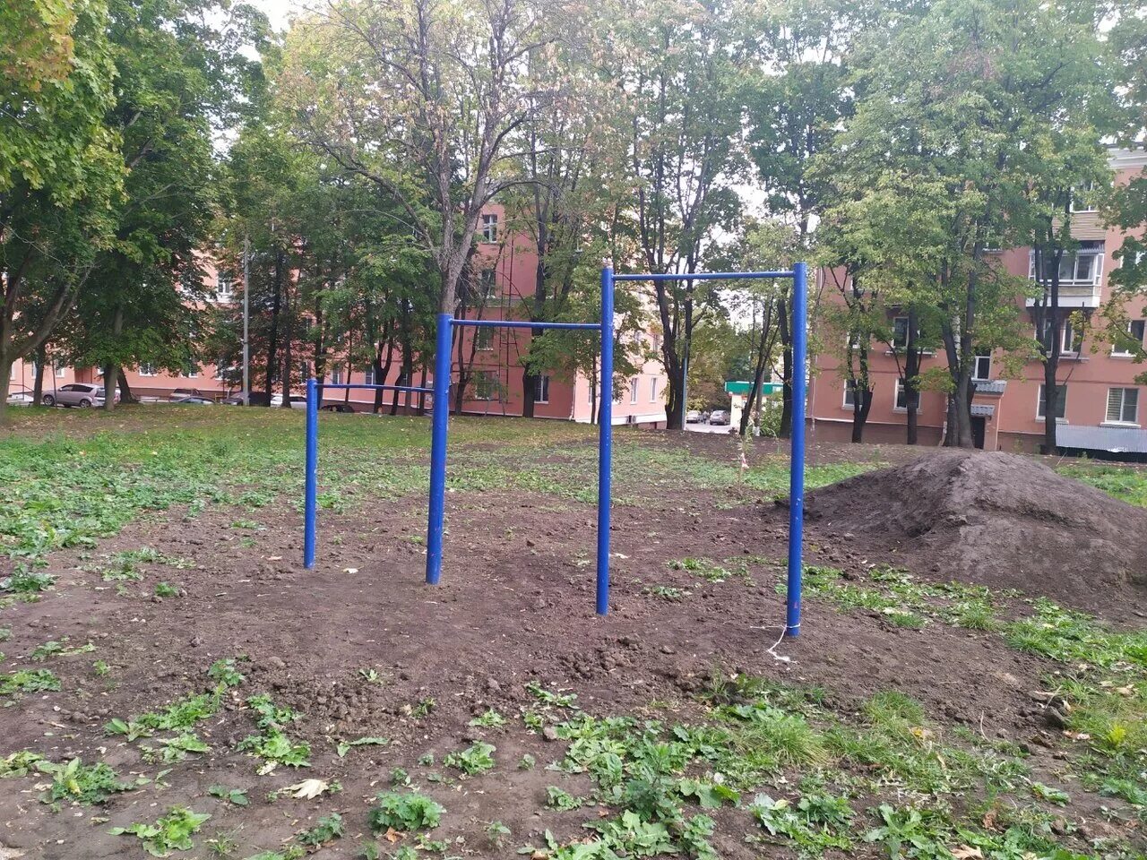 Информационный стенд с козырьком. Город тула привокзальный. Этажи косая гора. Картинки на стенд в общежитии. Этажи косая гора.