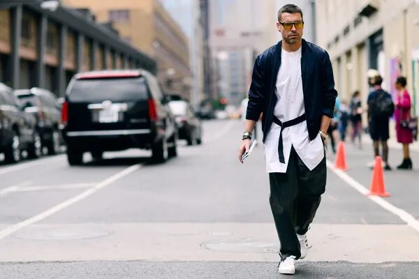 Street style мужской стиль The Street Style Crowd Wore Pops of Orange at Milan Men's Fashion Week Autumn st