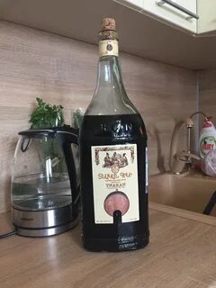Бутылка вина 3 литра