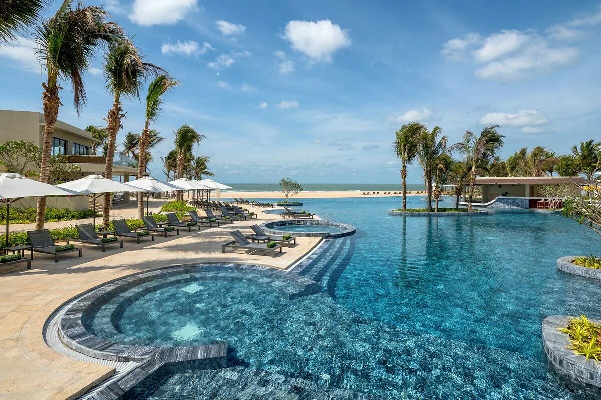 Ho tram beach. Melia ho tram beach resort. отель мелия вунгтау. ай резорт вьетнам. ho tram vietnam.