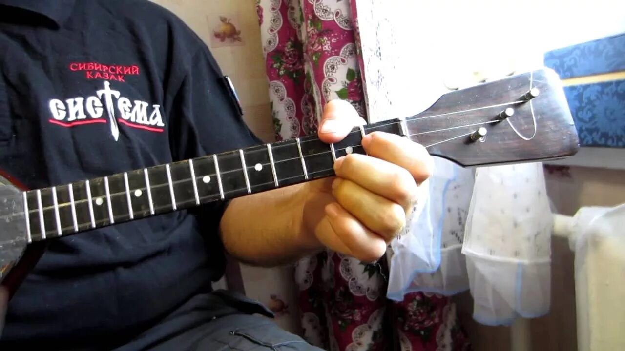 Цыганочка на балалайке. Сергей воронцов балалайка уроки. Цыганочка на балалайке. Сыграй на балалайке зэк. Цыганочка на балалайке.