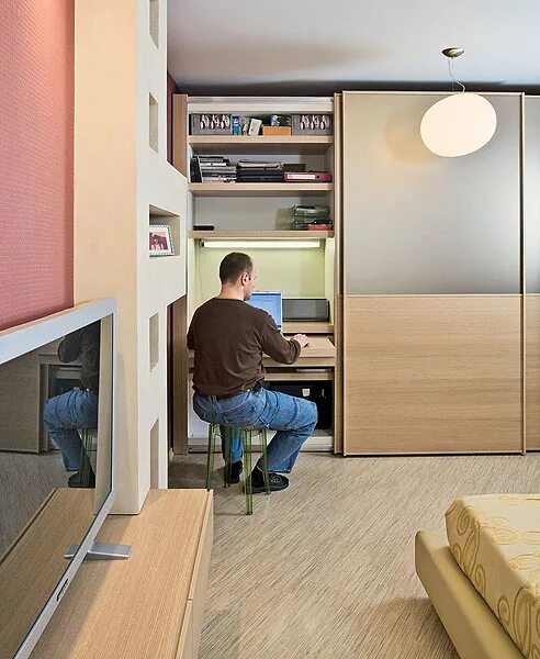 Шкаф в гостиной. Шкаф со встроенным телевизором. Со встроенным или с встроенным. Со встроенным или с встроенным. Шкаф купе с телевизором.