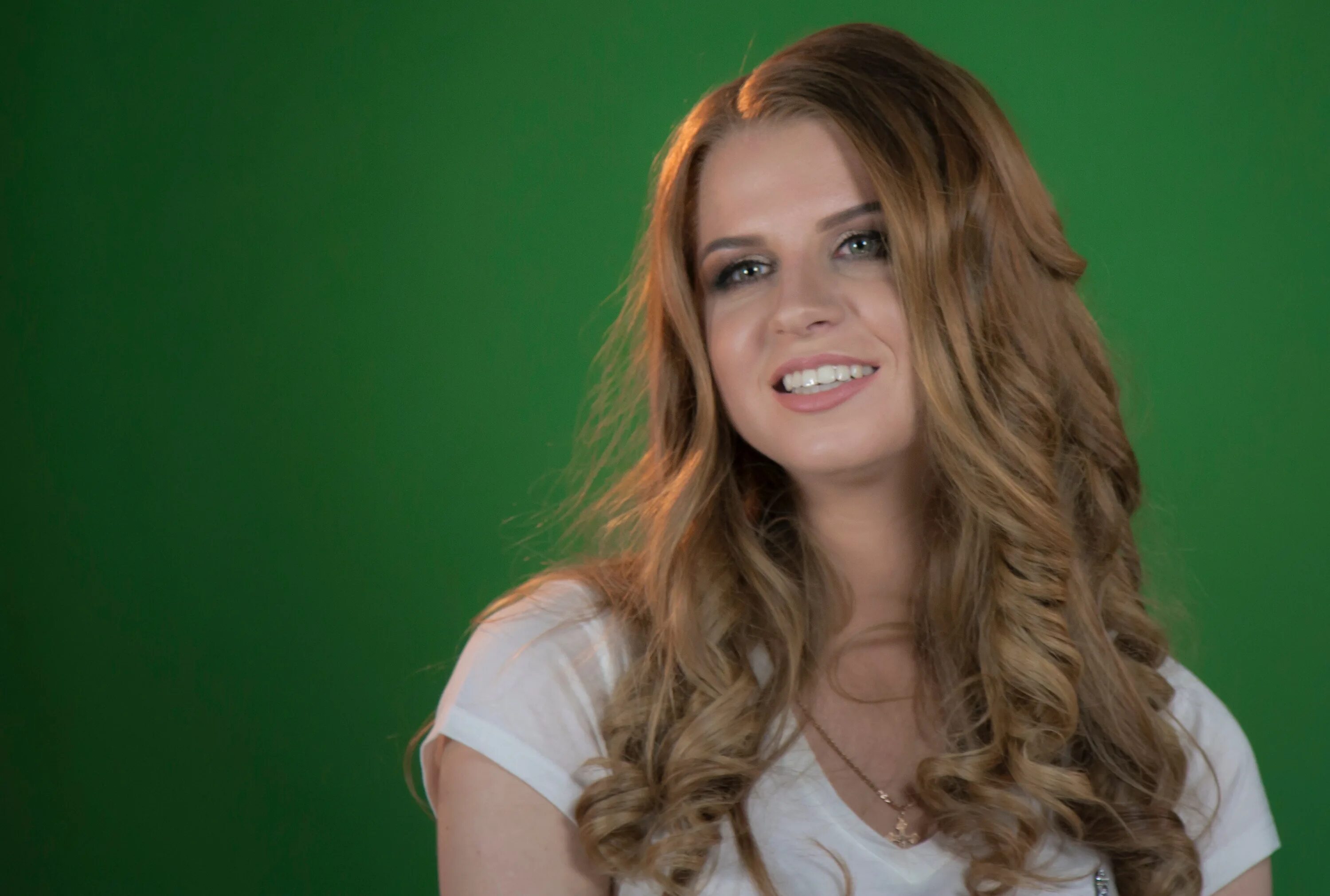 рождественская песня ноты. надежда гуськова новый. минус песни гуськовой новый год. песня новый год текст. новый год песня снегурочки новогоднее сегодня настроение.