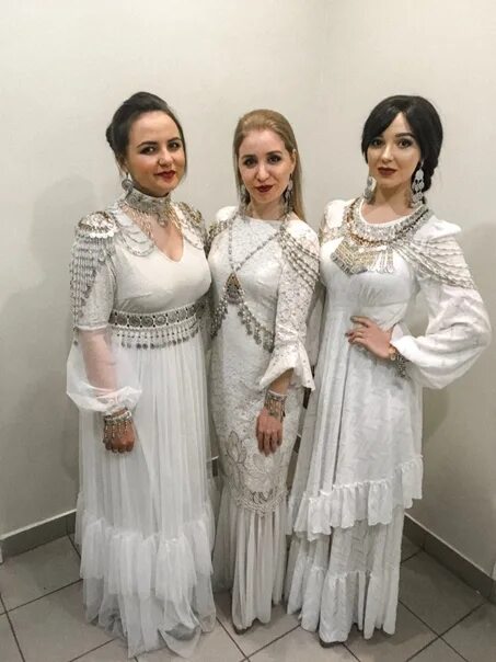Дуняша style. Чувашская группа дуняша стайл. ансамбль дуняша чувашский. состав ансамбля дуняша. чувашские песни ансамбля дуняша.