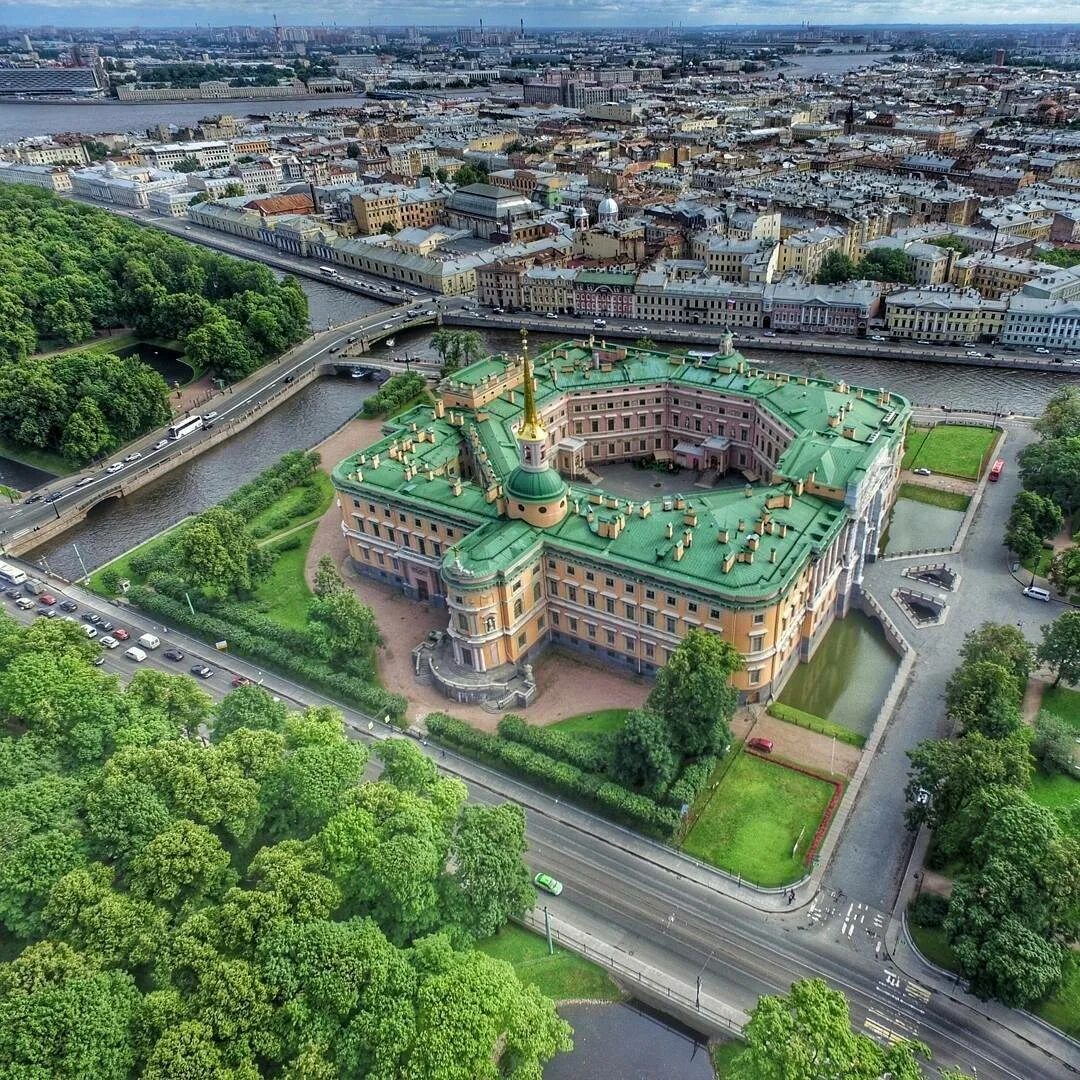 Василий баженов михайловский замок. Михайловский инженерный дворец в санкт-петербурге. Михайловский замок василий иванович баженов. Инженерный дворец санкт петербург. Михайловский инженерный дворец в санкт-петербурге.